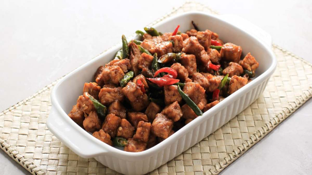 Rahasia Lezat Tempe Orek Pedas Manis: Hidangan Tradisional